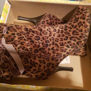 Leopard print heel boots